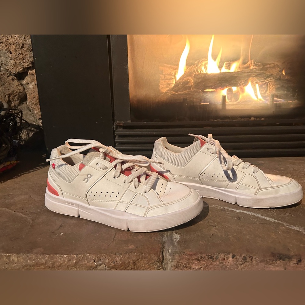 On cloud the Roger clubhouse